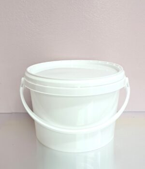 Plastična kanta poklopac plastična ručka 3L